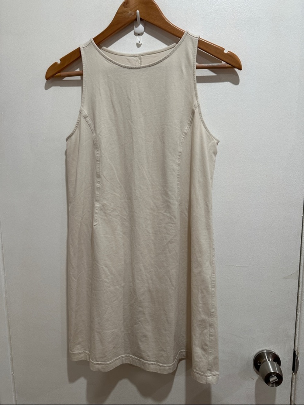 Lululemon Sleeveless Cream Shift Dress